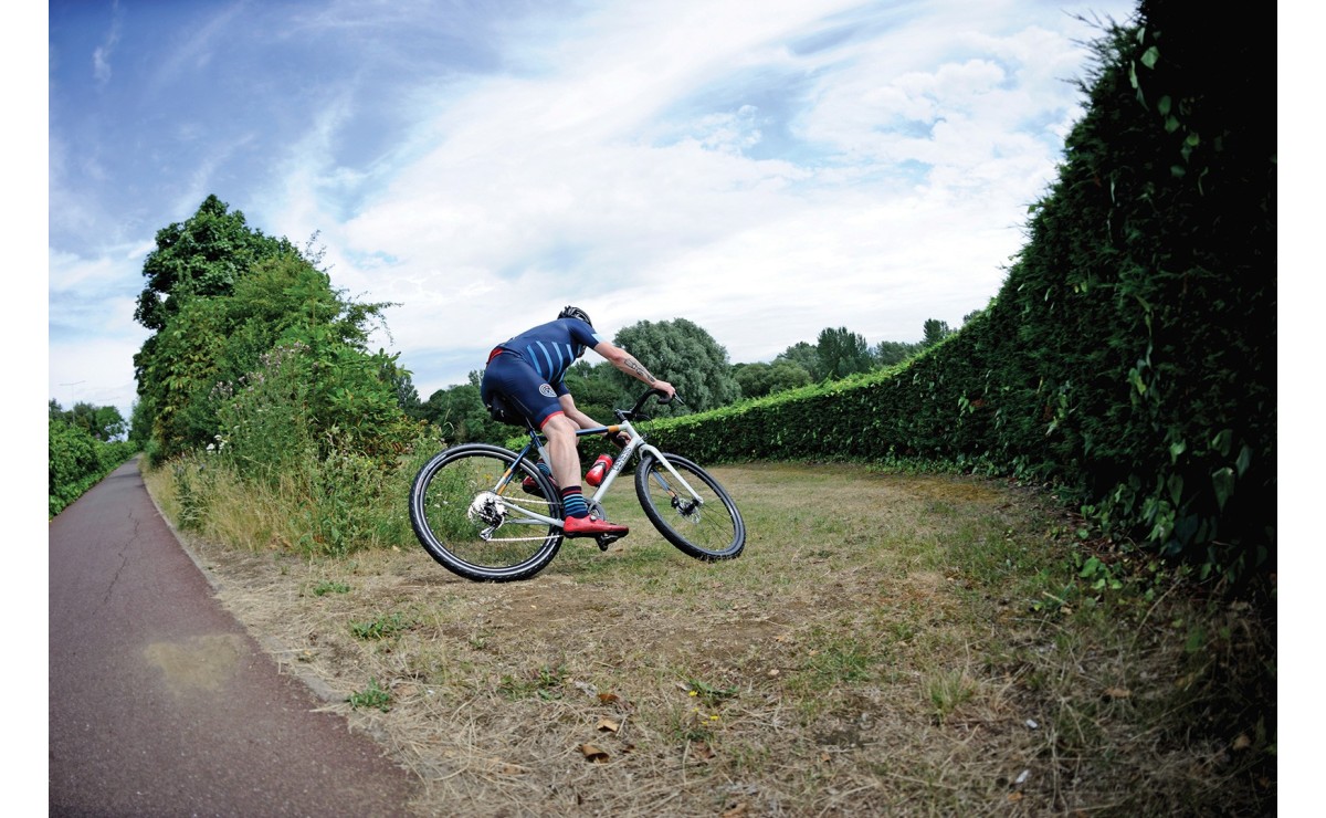 Genesis Fugio gravel bike