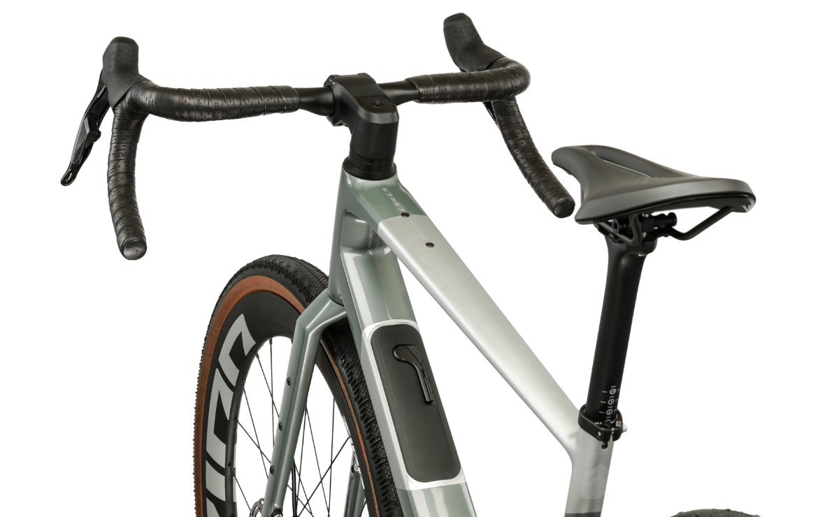 Gravel Bike KROSS Esker ADV 3.0 Sram Rival XPLR 1x13