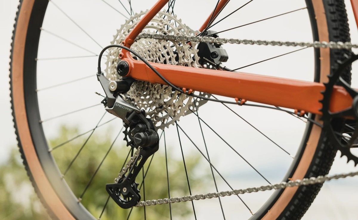 Marin DSX 2 1x12 Clay Orange gravel s rovnými řidítky