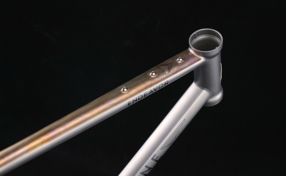 Gravel rámová sada Airborne Endeavour Titanium