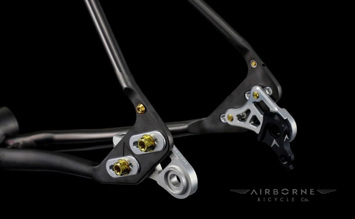 Airborne Valor titan allroad rámová sada